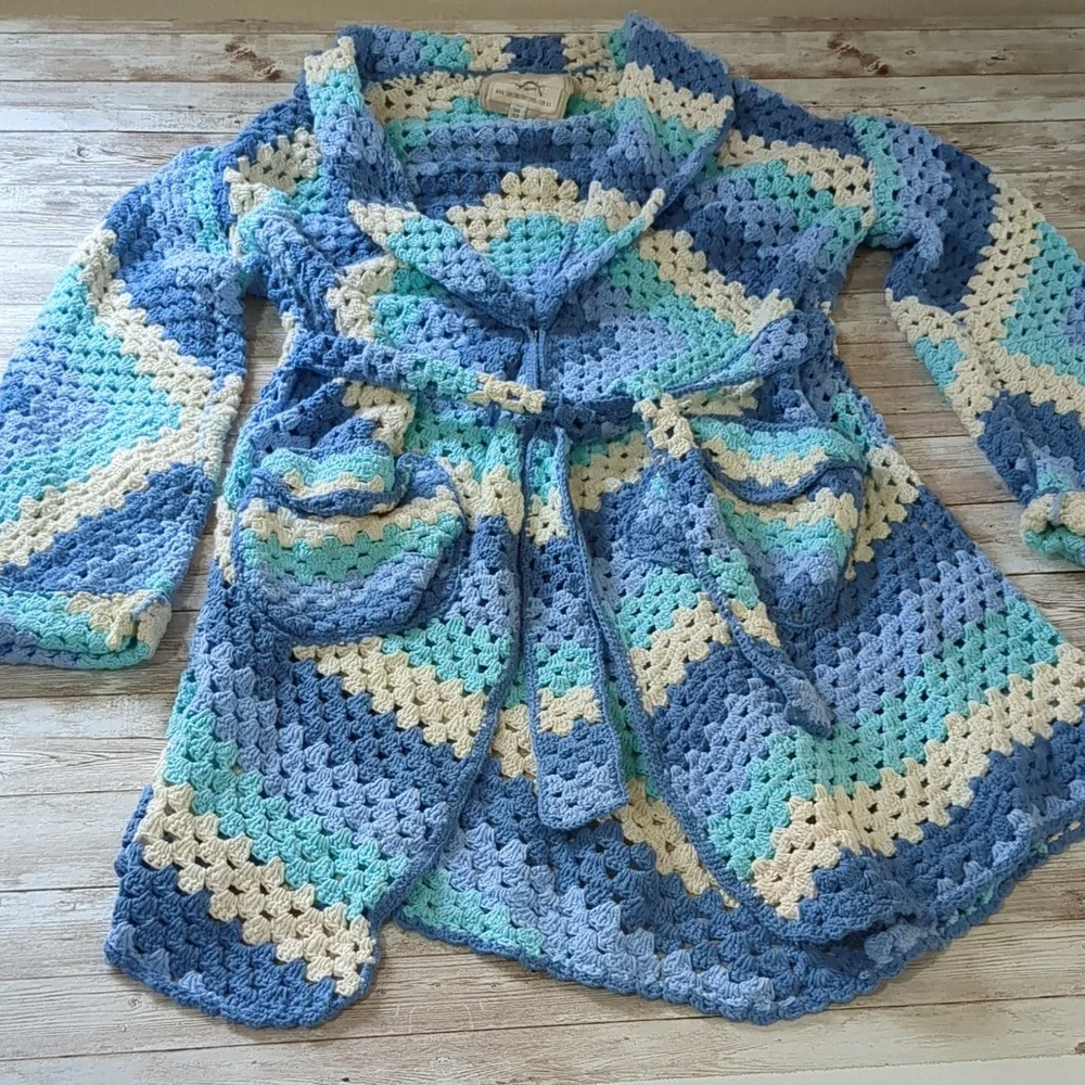Chasing Unicorns Short Blue Cardigan One Size - Picture 16 of 17